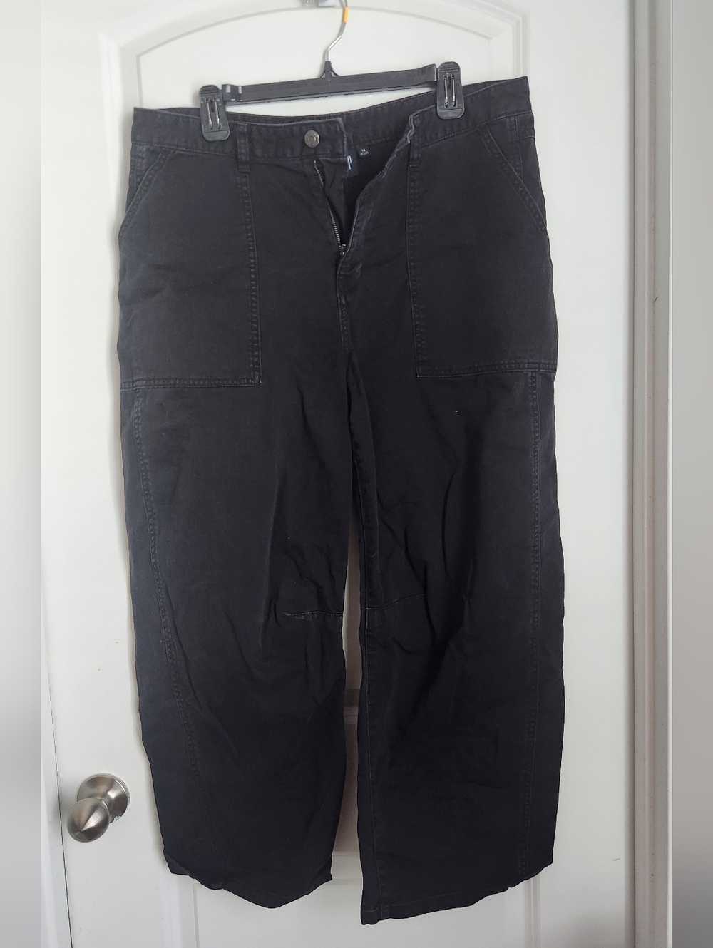 GAP Black Cargo Pants